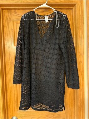 Dotti Black Lace-like swim cover-up